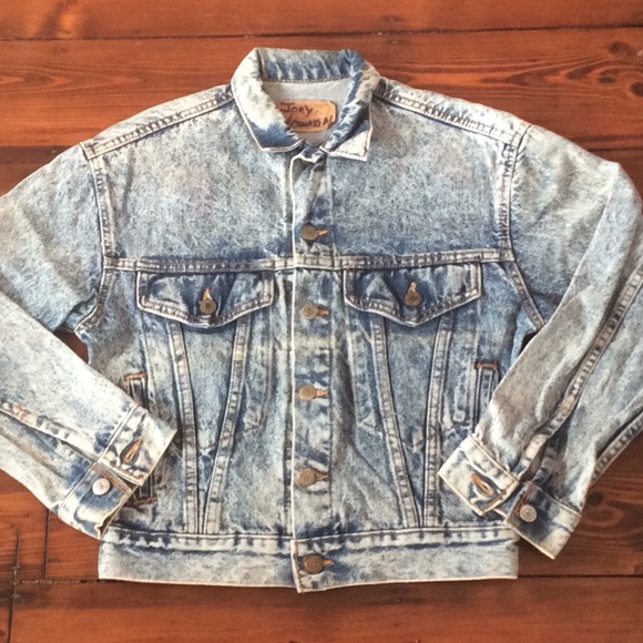 levis Jackets & Blazers - Vintage 80-90’s Levi acid wash jacket